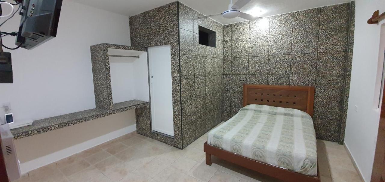 Hotel Posada Marcas Cancún Buitenkant foto
